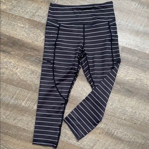 EUC Zyia striped leggings